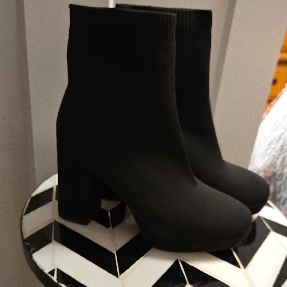 MIA Black Heeled Boots